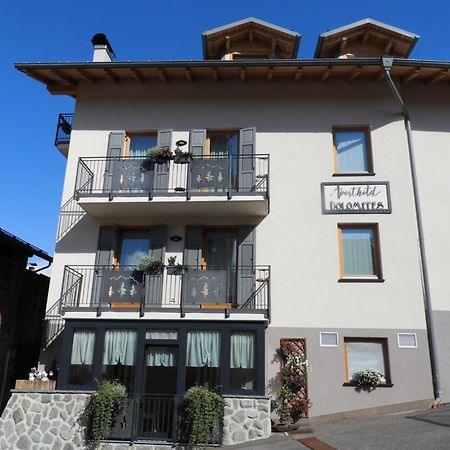 Aparthotel Dolomites Living&Relax Commezzadura Luaran gambar