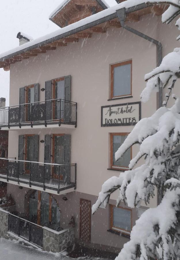 Aparthotel Dolomites Living&Relax Commezzadura Luaran gambar