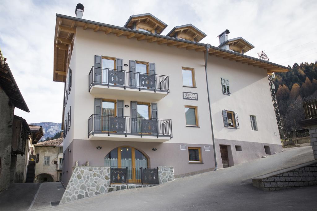 Aparthotel Dolomites Living&Relax Commezzadura Luaran gambar