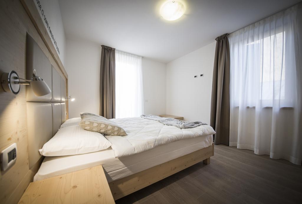 Aparthotel Dolomites Living&Relax Commezzadura Luaran gambar