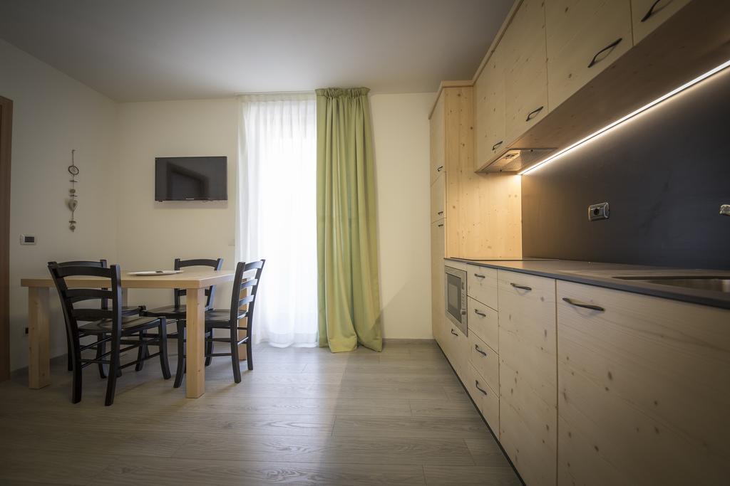 Aparthotel Dolomites Living&Relax Commezzadura Luaran gambar