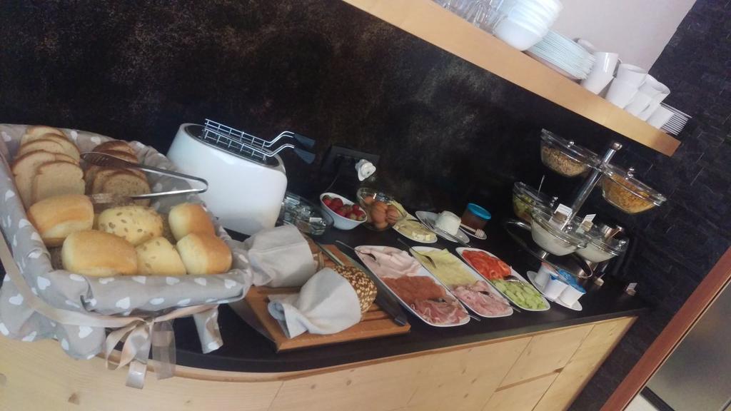 Aparthotel Dolomites Living&Relax Commezzadura Luaran gambar