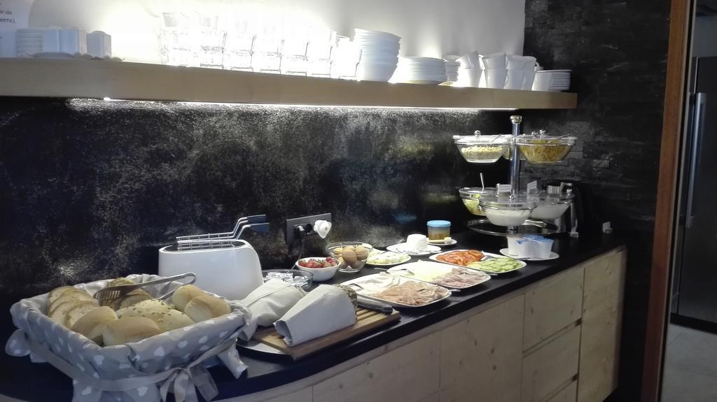 Aparthotel Dolomites Living&Relax Commezzadura Luaran gambar