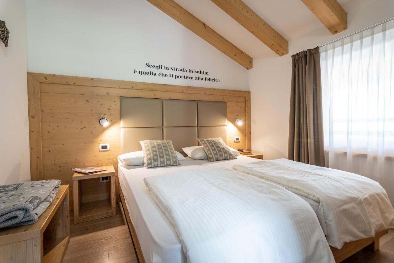 Aparthotel Dolomites Living&Relax Commezzadura Luaran gambar