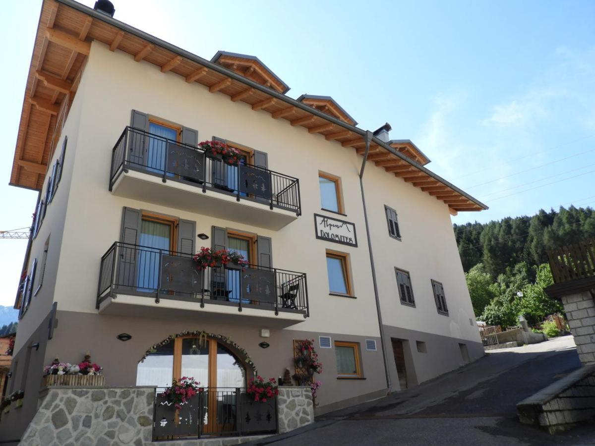 Aparthotel Dolomites Living&Relax Commezzadura Luaran gambar